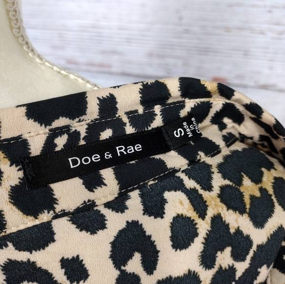 Doe & Rae Leopard Print Button Up Blouse - Picture 5 of 7